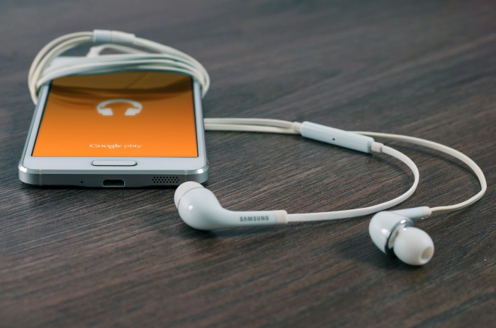 Unos nuevos auriculares que incorporan Google Assistant