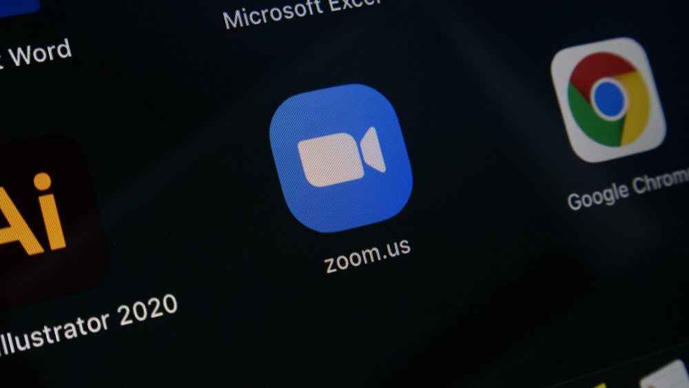 Chatbot de Zoom iyus sugiharto Eh1xd5xDE s unsplash scaled e1637842556770